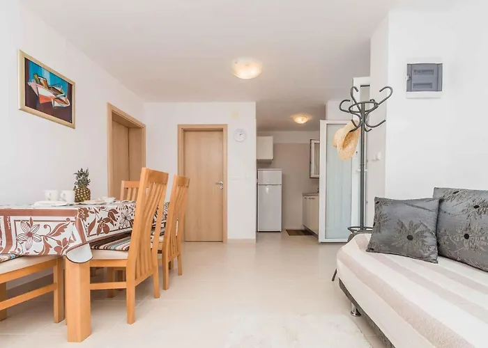 In - Insel Krk 13575 * Klimno